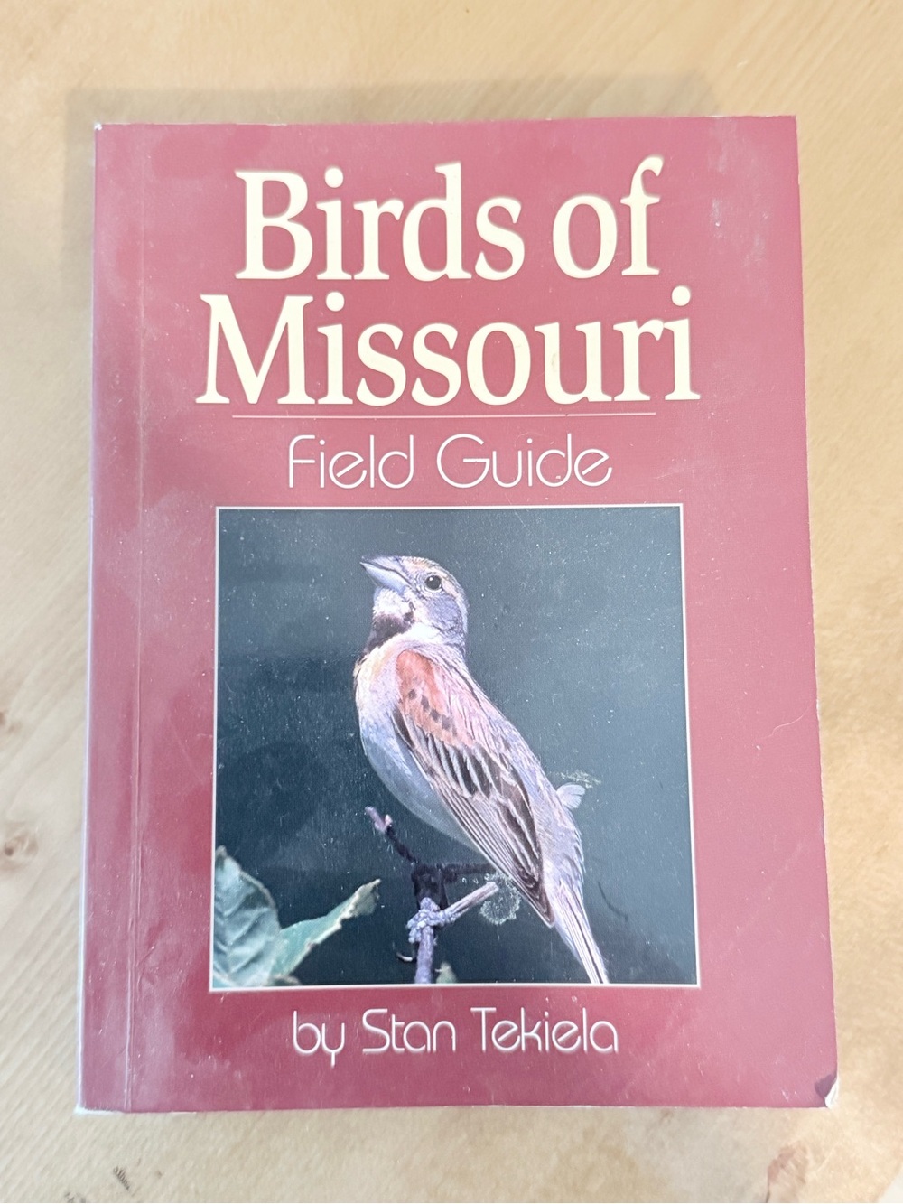 Birds of Missouri Field Guide by - Red Cover